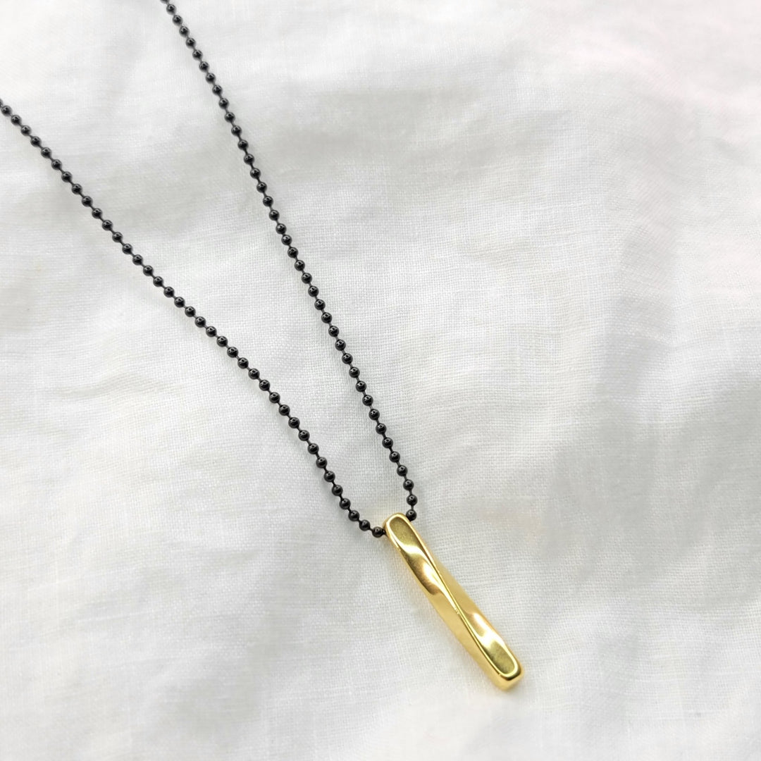 BIANCACOLLARZoé Del Mar