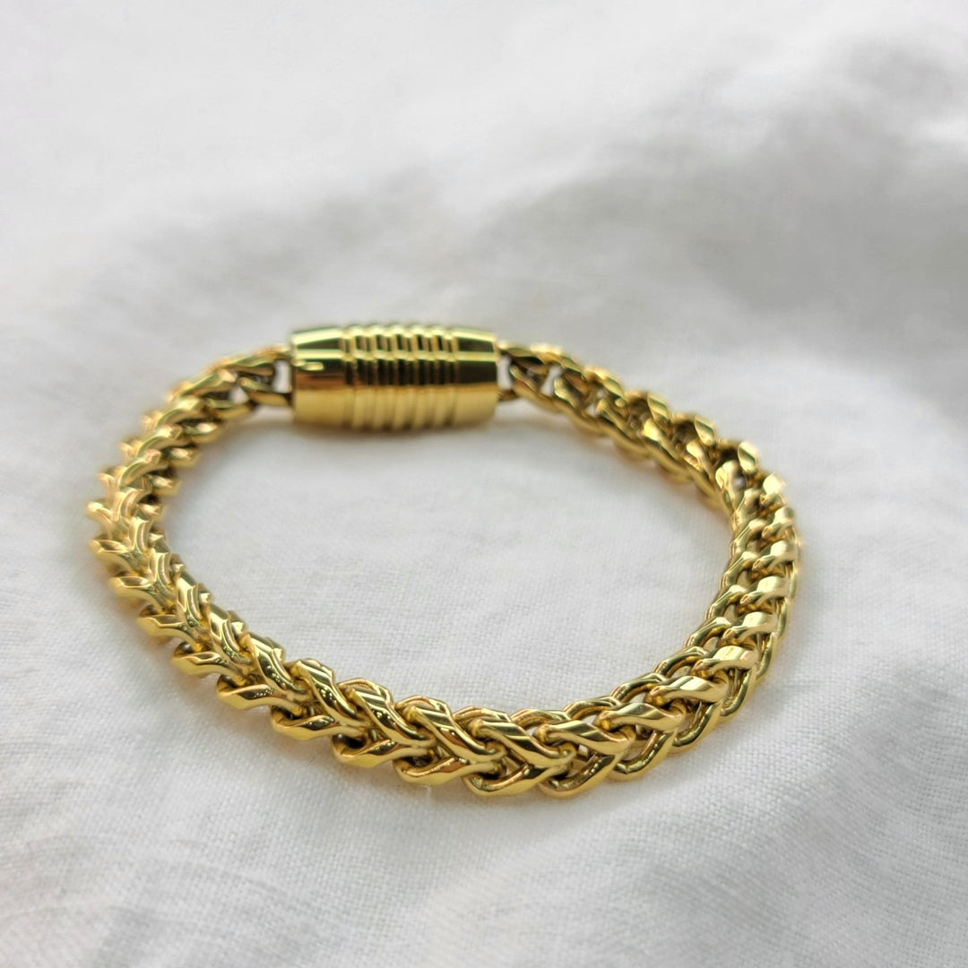 LARAPULSERAZoé Del Mar