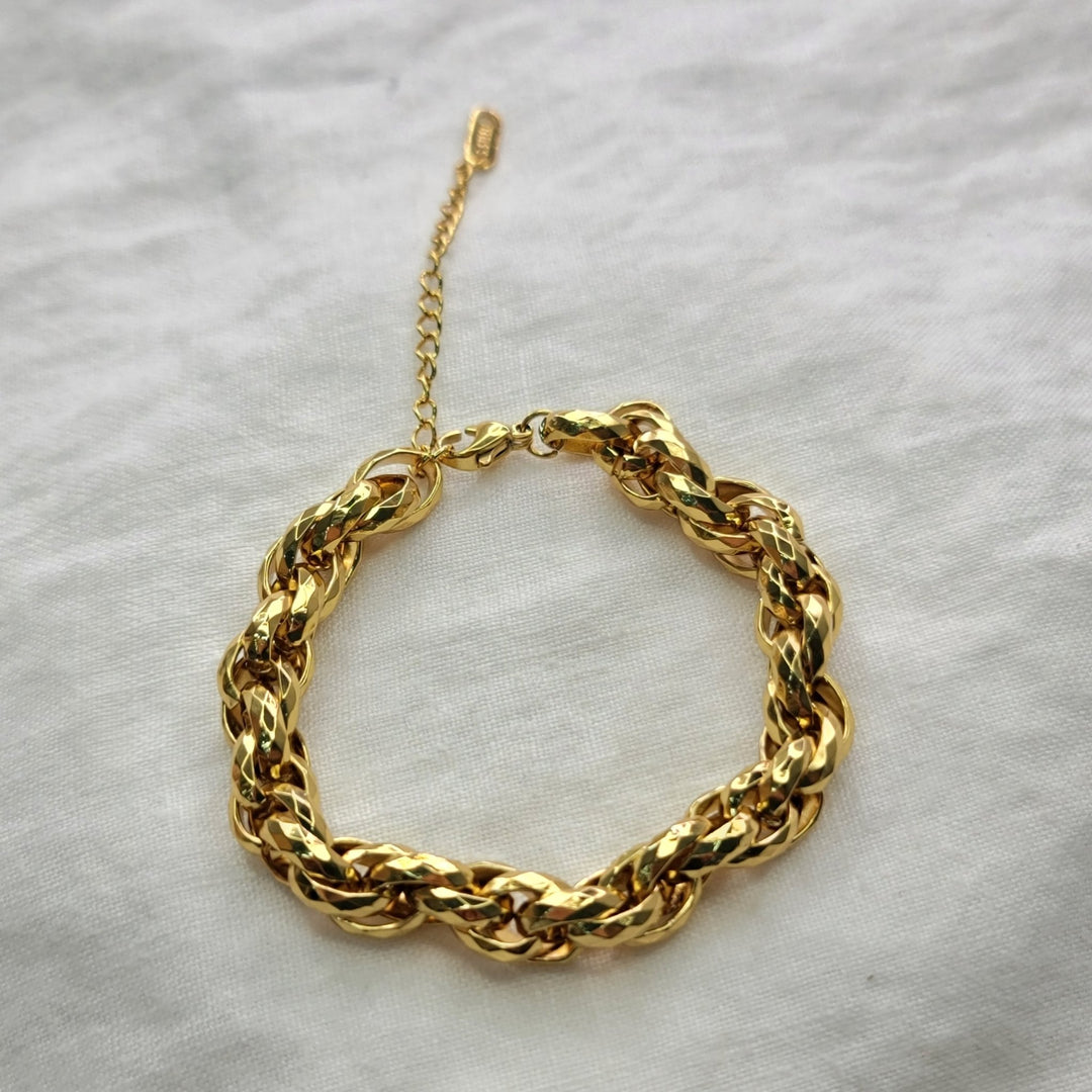 MARBELLAPULSERAZoé Del Mar