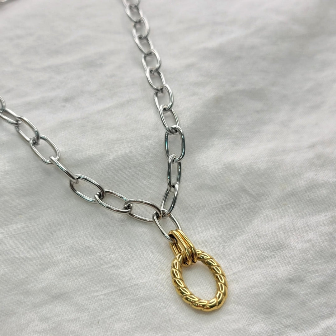 MIKACOLLARZoé Del Mar