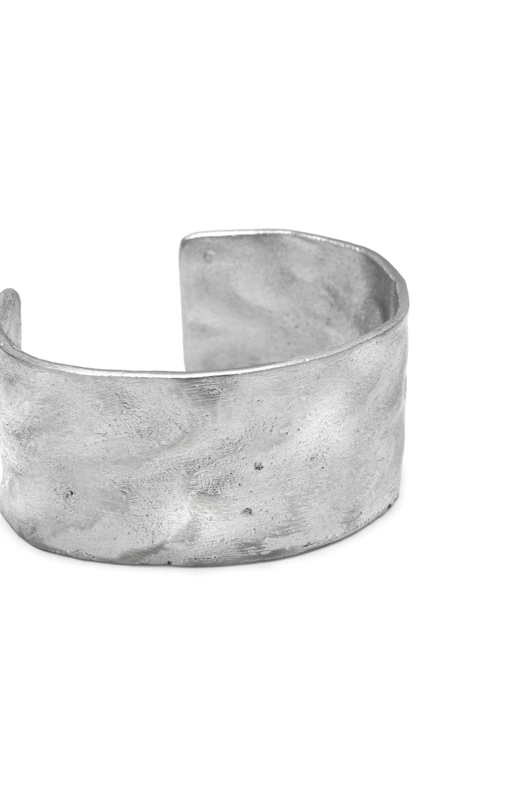 PULSERA DE BANDA MARTILLADA DE 3 CM AL00192Zoé Del Mar