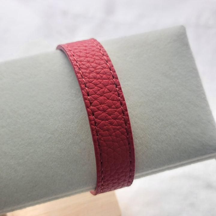 PULSERA EN CUEROPULSERAZoé Del Mar